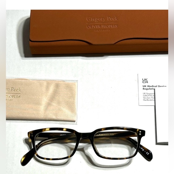 Oliver peoples eyeglass